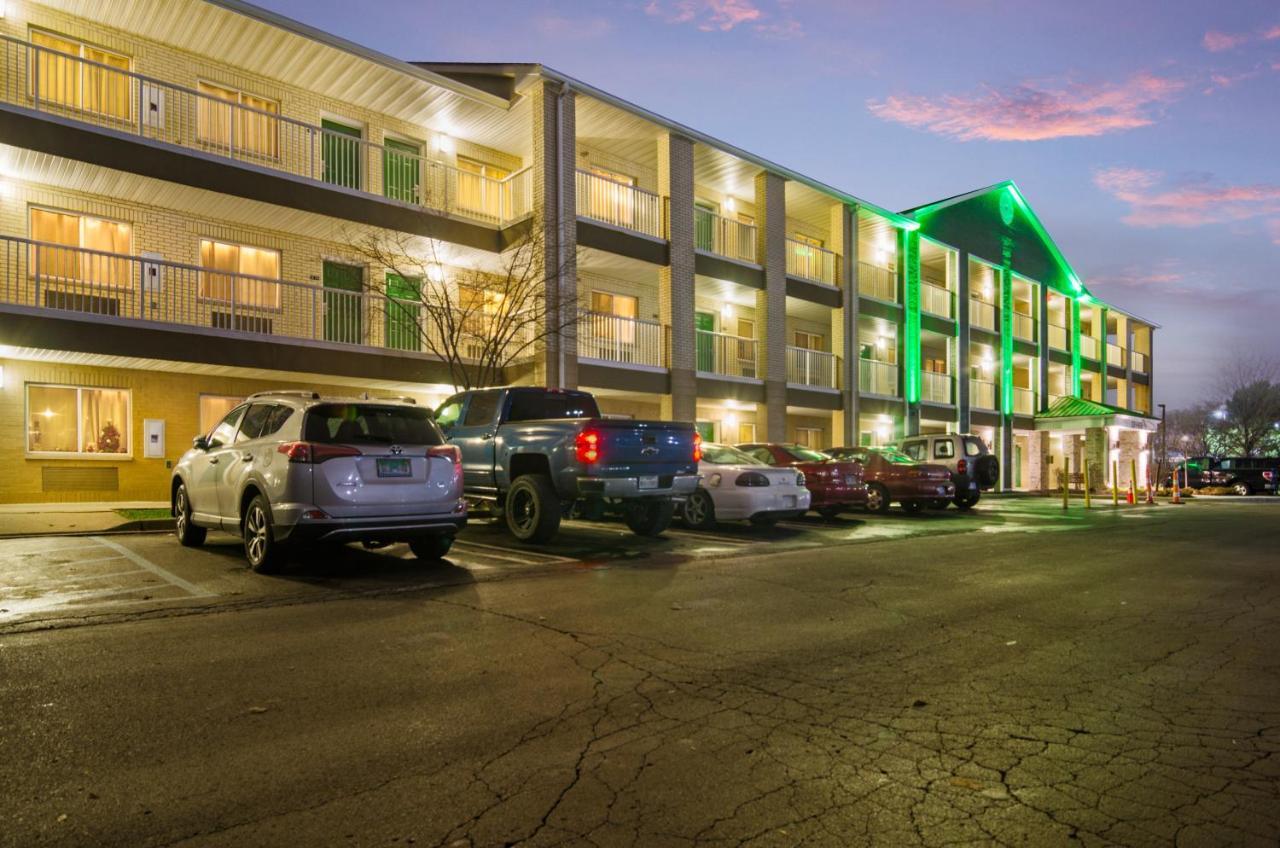 Hometowne Studios By Red Roof Detroit - Livonia Exterior foto